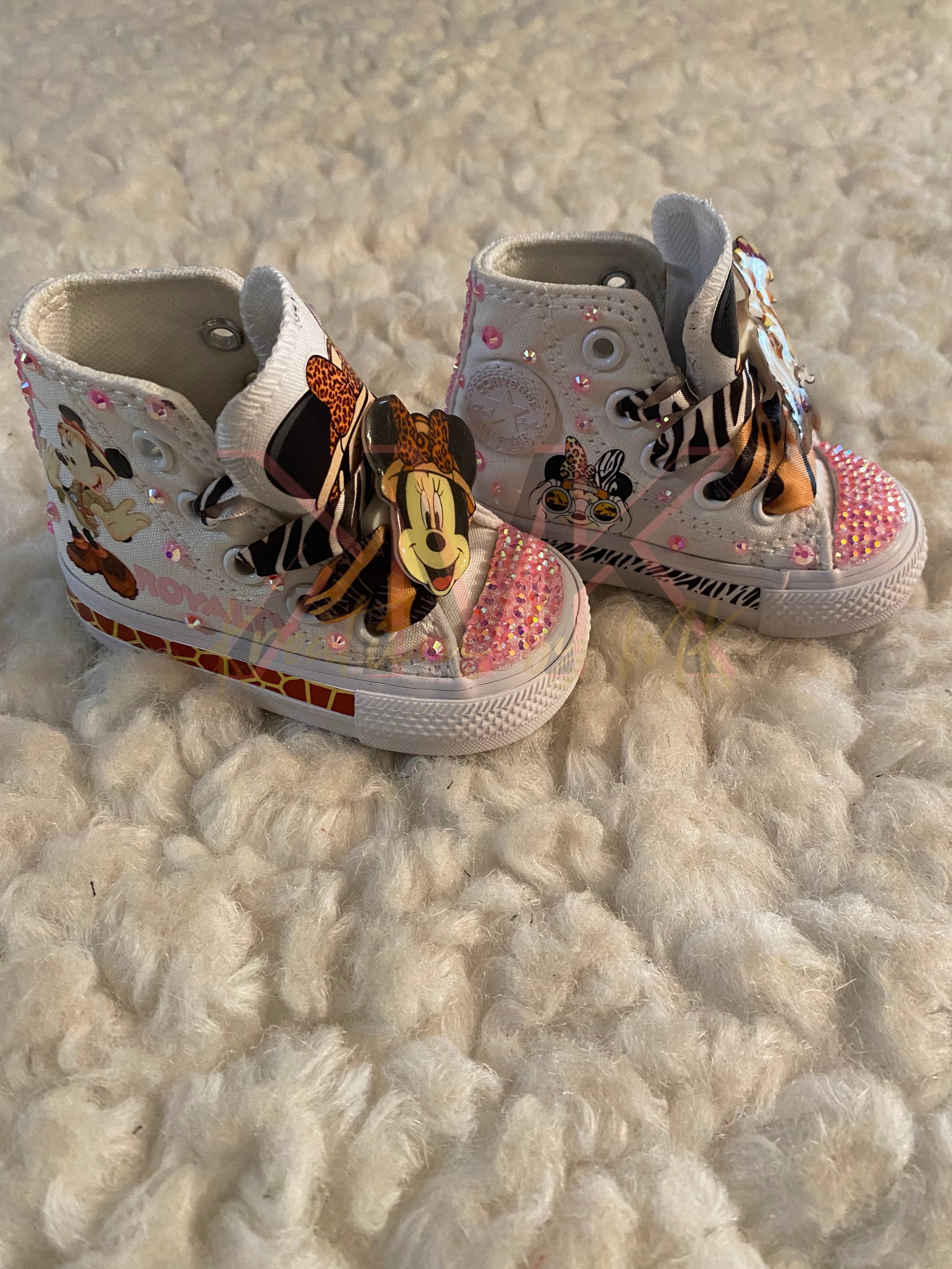 Store Custom Boutique Minnie Safari 4T