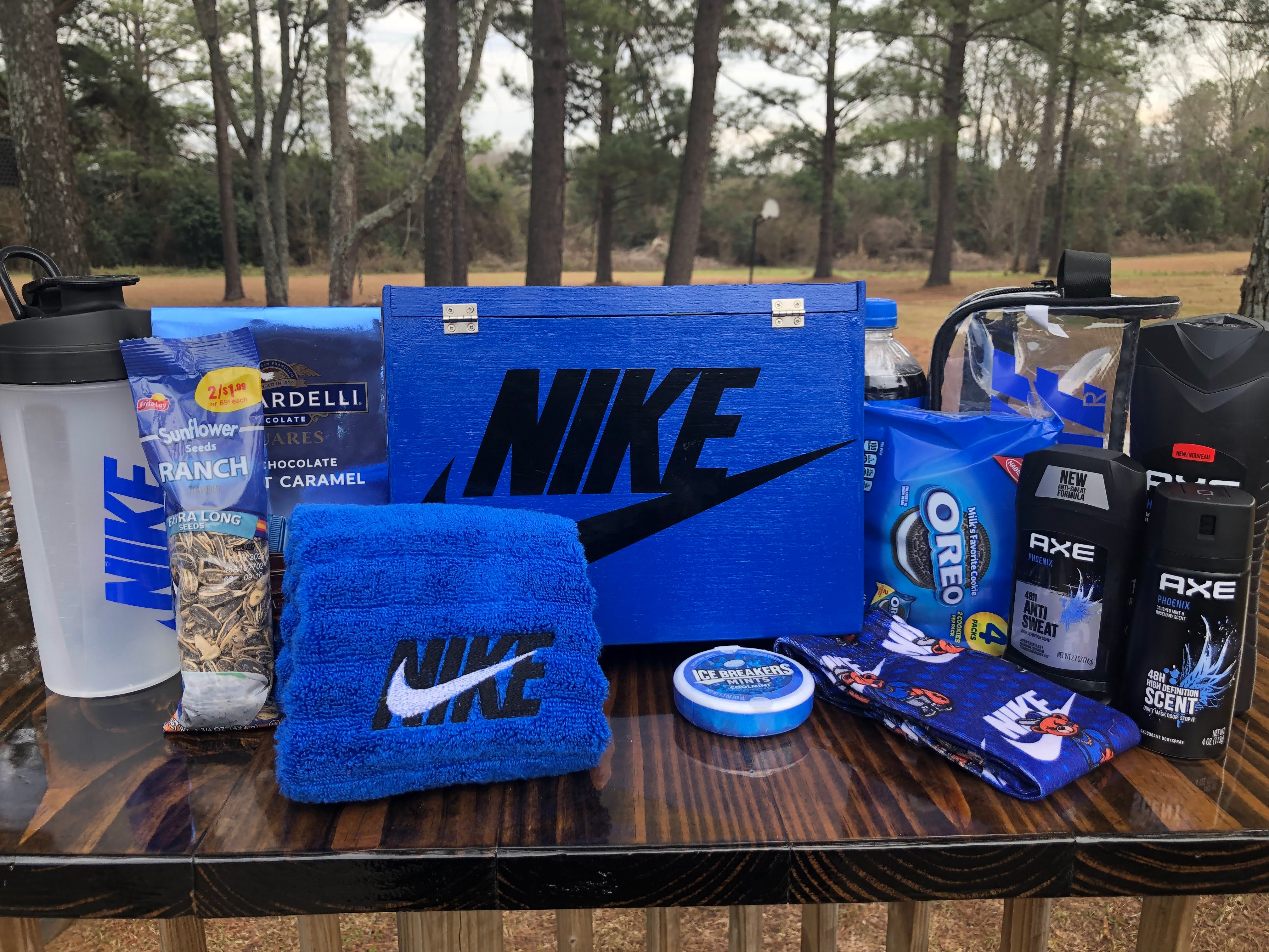 nike gift basket for him